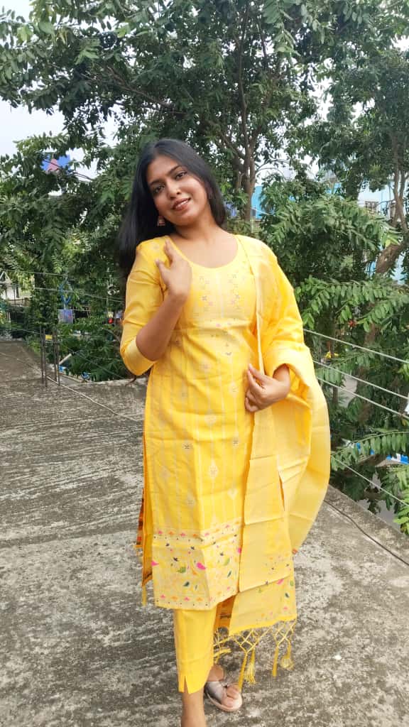 🌸 Vibrant Paithani Banaras Silk Kurta Set with Dupatta 🌸3 pc