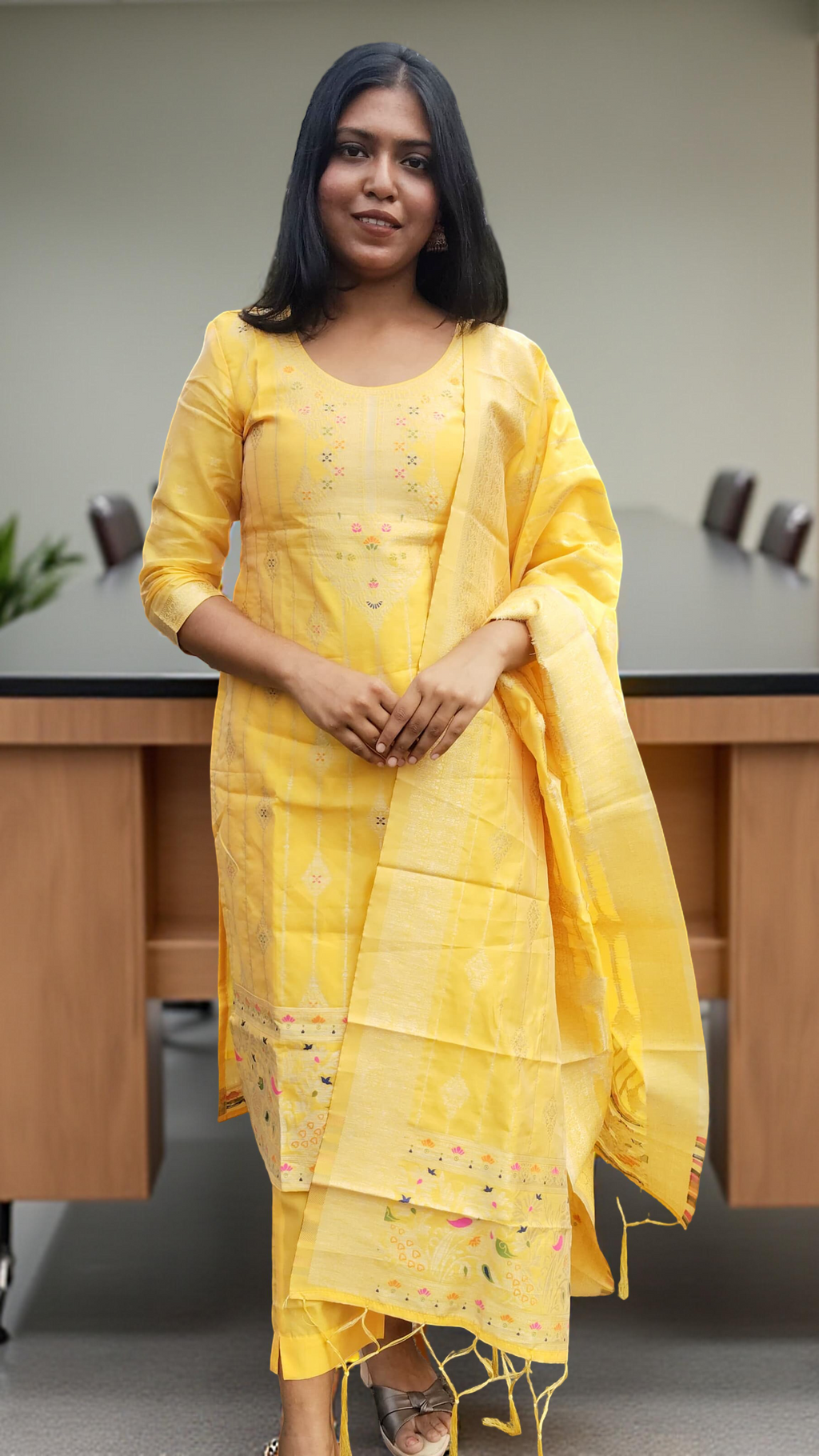 🌸 Vibrant Paithani Banaras Silk Kurta Set with Dupatta 🌸3 pc